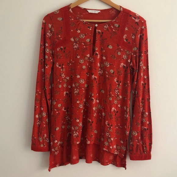 Lucky Brand red floral top blouse lace details viscose soft key hole neck sz XS - Picture 3 of 15